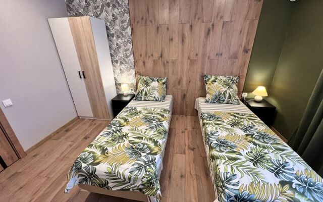 Саквояж на ул. Пархоменко, 2, кв. 168