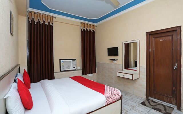 OYO 10444 Vasundhra INN