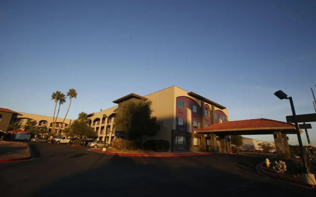 Grand Canyon University Hotel