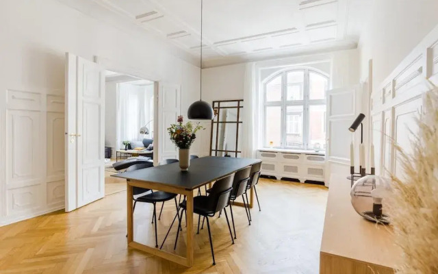 200m2 NEW Apartment · City centre, next to Tivoli