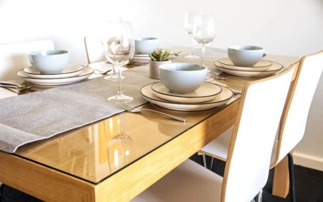 Harbour View Apartment 2BR Magical Water Views