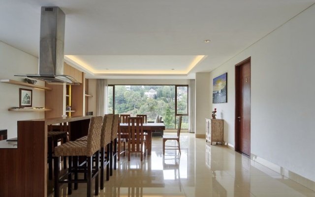 Tulip Hill View Villa 6 BR Heated Pool Movie Room – Guest Rooms – Cimenyan