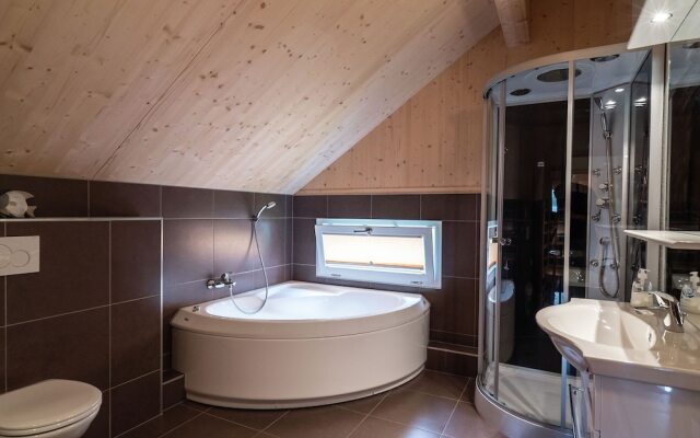 Luxurious Chalet in Murau with Sauna