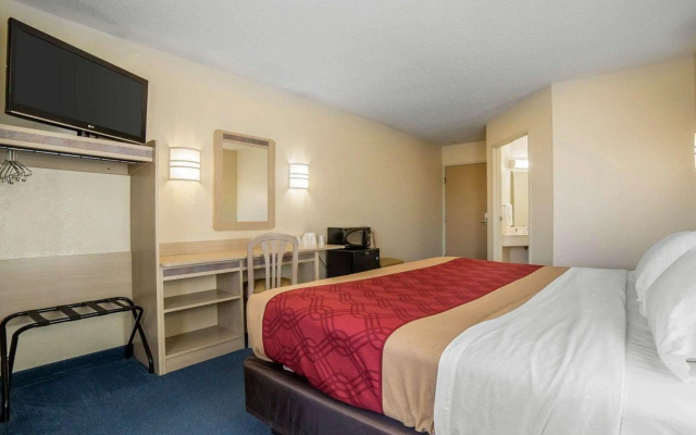 Econo Lodge Belle Fourche