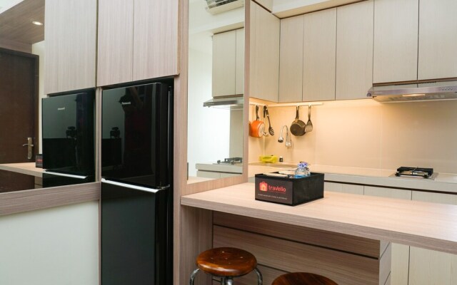 Warm and Cozy 1BR Puri Park View Apartment