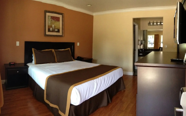 Monterey Surf Inn