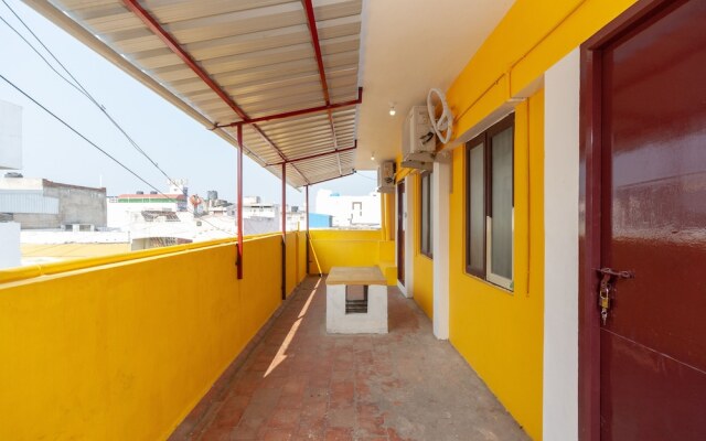 OYO 23455 Varsha Residency