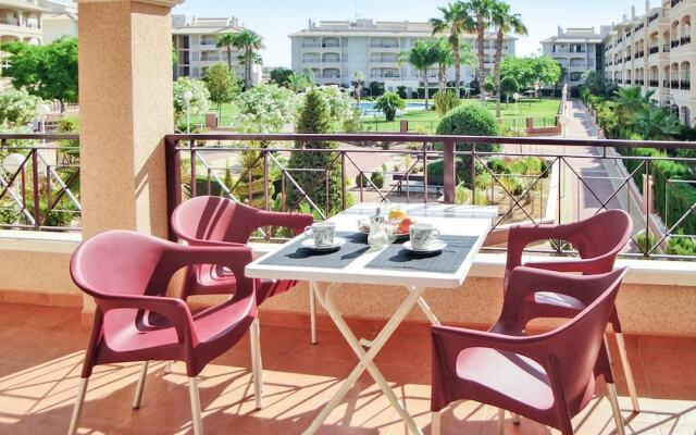 Apartment With 2 Bedrooms in Alicante, With Shared Pool, Enclosed Garden and Wifi - 2 km From the Beach