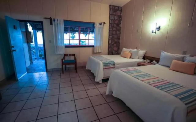 Hotel Oasis