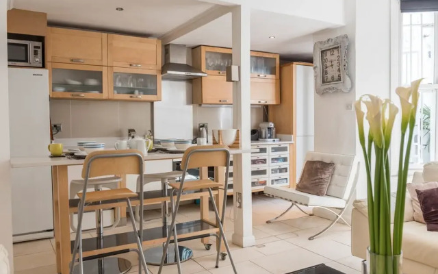 Luxurious West Kensington Home by Olympia London