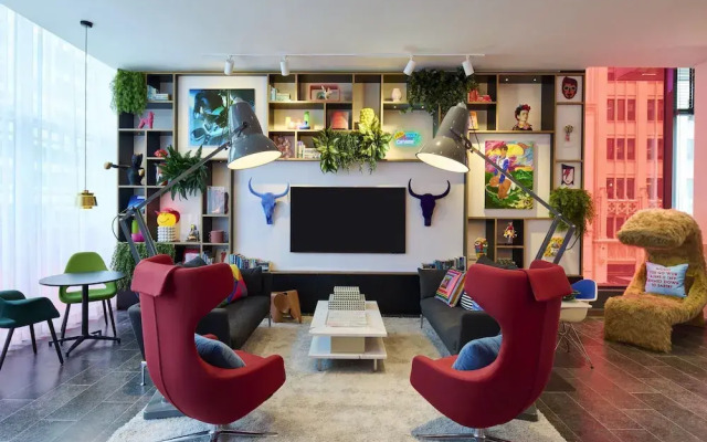 citizenM Austin Downtown