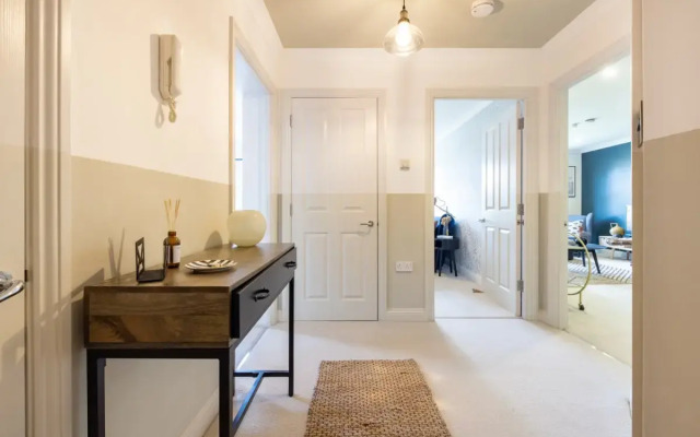 The Brockwell Park Escape - Bright 2BDR Flat with Parking