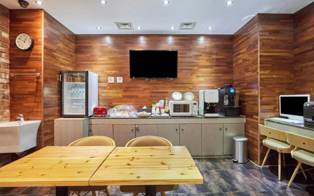 Blixx Hotel