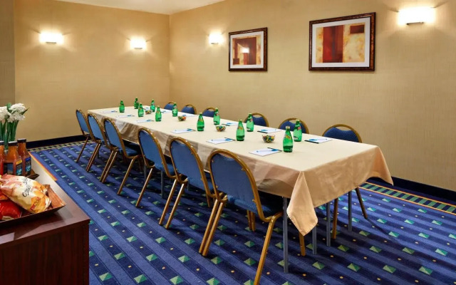 Best Western Hesperia-Victorville Suites