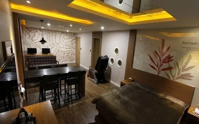 Abba plus hotel