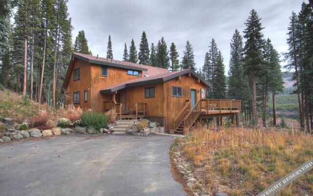 Black Bear 5 Br Home by RedAwning