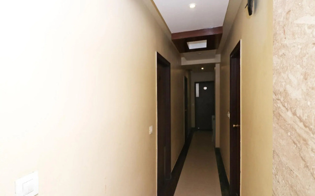 OYO 14808 Rajkamal Palace