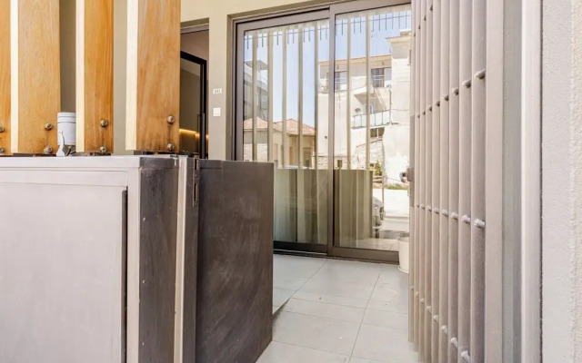 Yamas Urban Living Olympia Suites