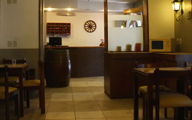 Kapac Hotel