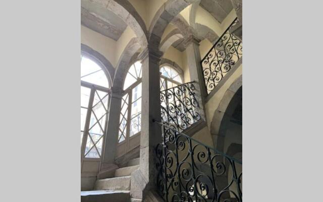 Grand T3 à coté Musée, Place Carnot, Centre Ville