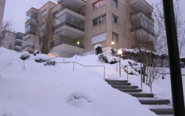 2.5-Zimmer-Wohnung Balkon freie See- und Bergsicht, Garage PPe