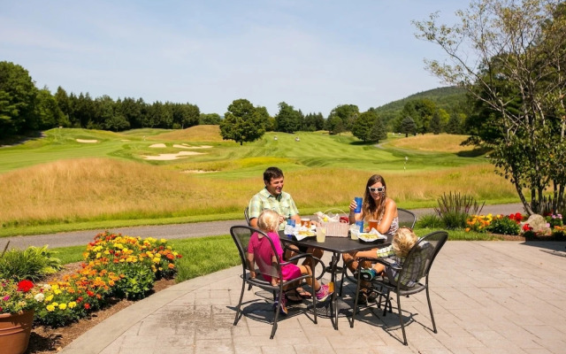 Spacious Winterplace 2 Br - Okemo 2 Bedroom Condo by RedAwning