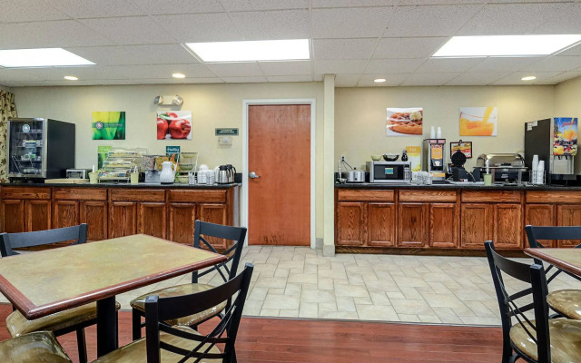 Quality Inn Burkeville Hwy 360 & 460