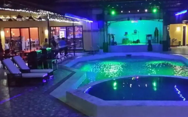 Chubby Crab Resort
