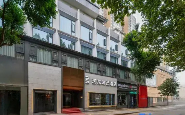 Nanyang WeShang Select Hotel (Jianshe West Road Railway Station Branch)