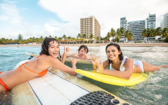 Courtyard by Marriott Isla Verde Beach Resort