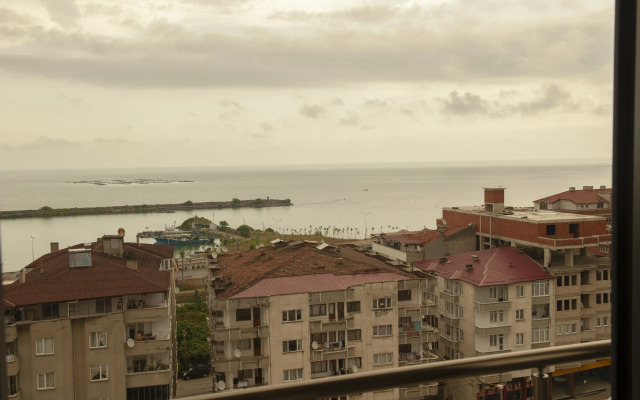 Empula Hotel & Residences