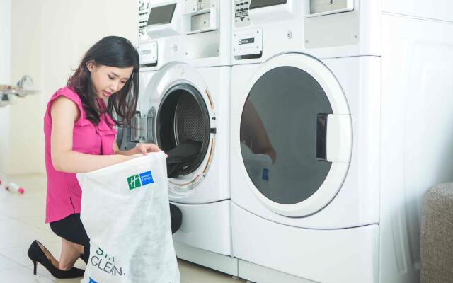 Holiday Inn Express Jakarta International Expo by IHG
