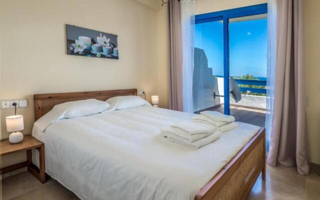 2284-Apt with Big Terrace with Sea View