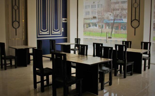New MerryLand Hotel