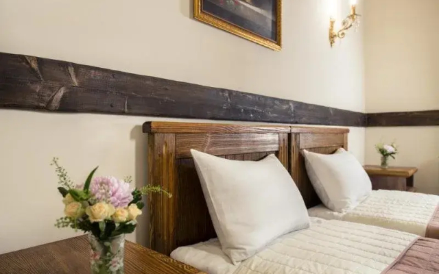 Historical Hotel Fortetsya Hetmana