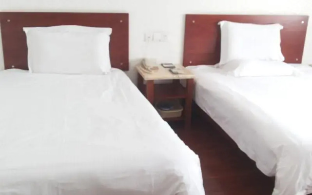 GreenTree Alliance Shandong Qingdao Huangdao ZhanGYAnshan Road ZhonGYAng Hotel