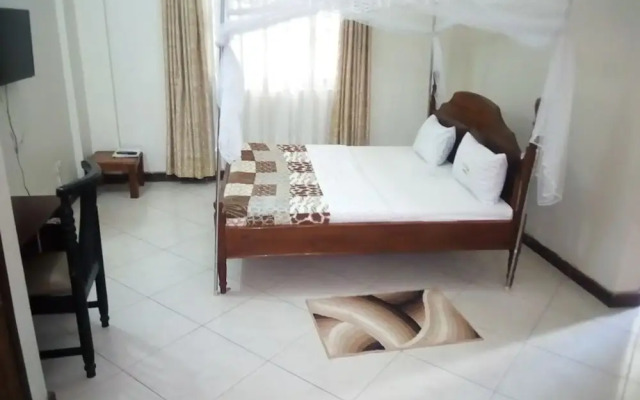 Golden Peace Hotel