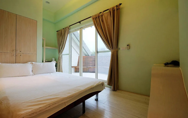 Pisces on the 6th and Breakfast