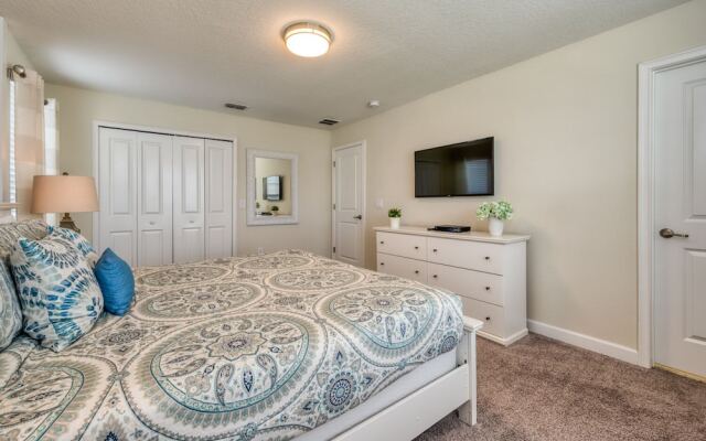 Stunning Home With Private Pool Near Disney