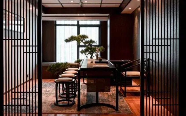 QIANNA HOTEL (Gongyi Huaxi Square)