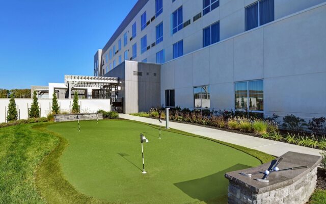 Courtyard by Marriott Hamilton