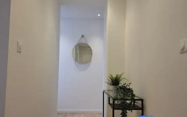 Large and quiet apartment next to the city center