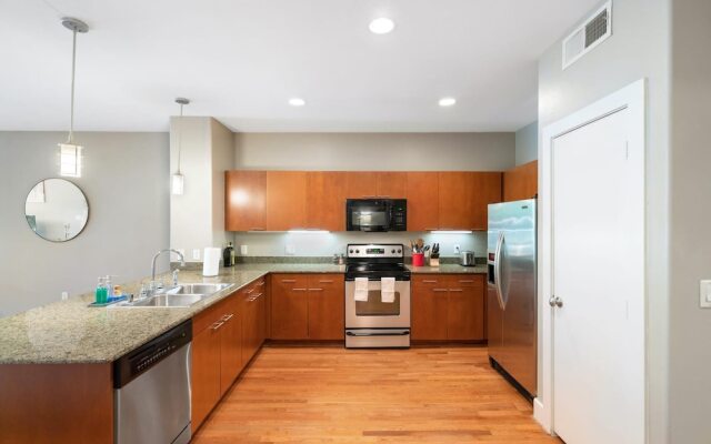 Plano Classy 2BD 2BA Apartment