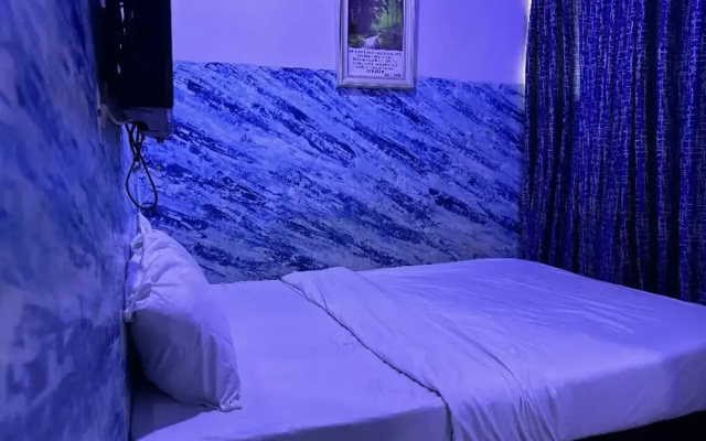The Autograph Basics Hotel