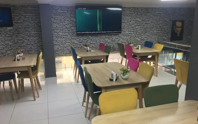 Mavi Hotel