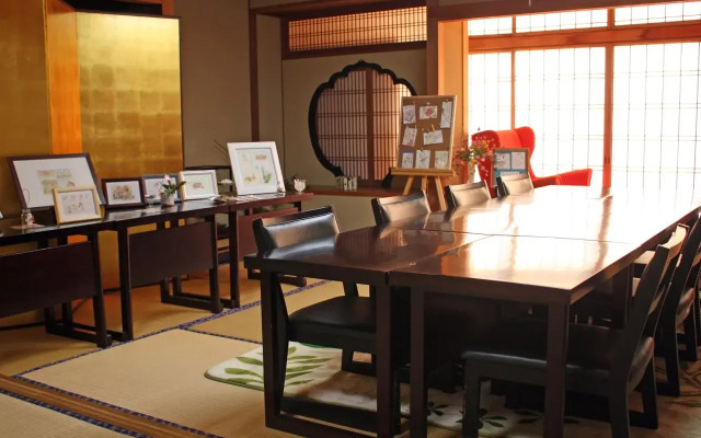 Iyashi No Sato Rakushinkan