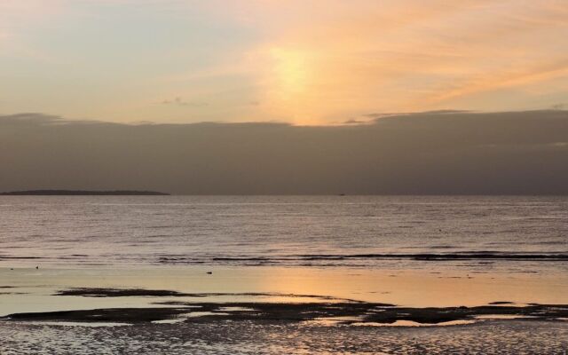 The Whitehouse by the Sea