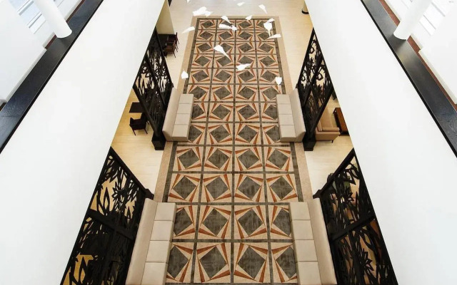 Heston Hyde Hotel
