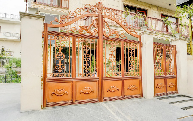 Townhouse Oak Sector 47 Near Medanta