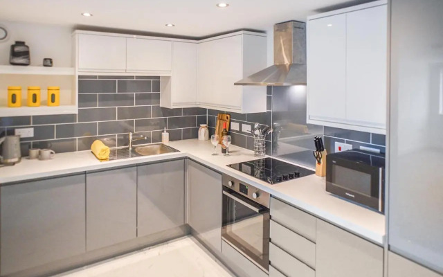 Anstey Heights Apartments